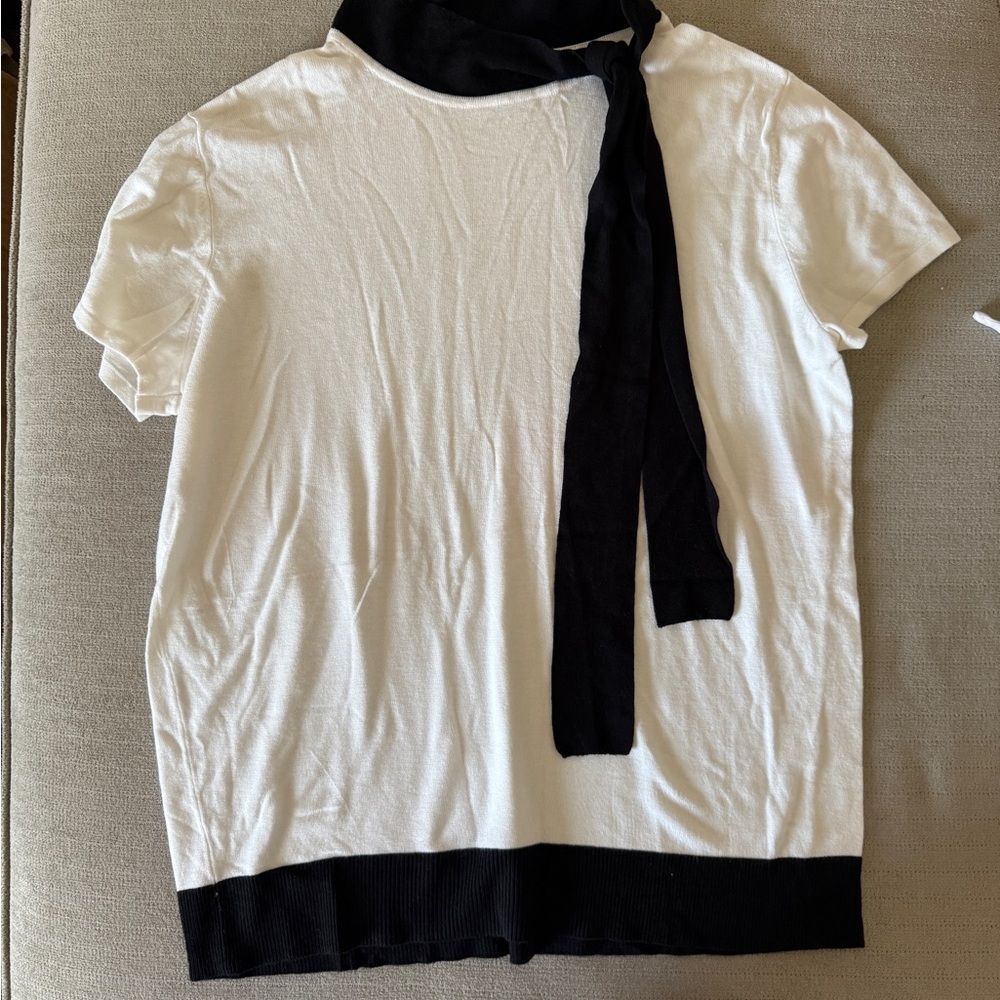 New York and company White Top with Black Scarf Accent size L